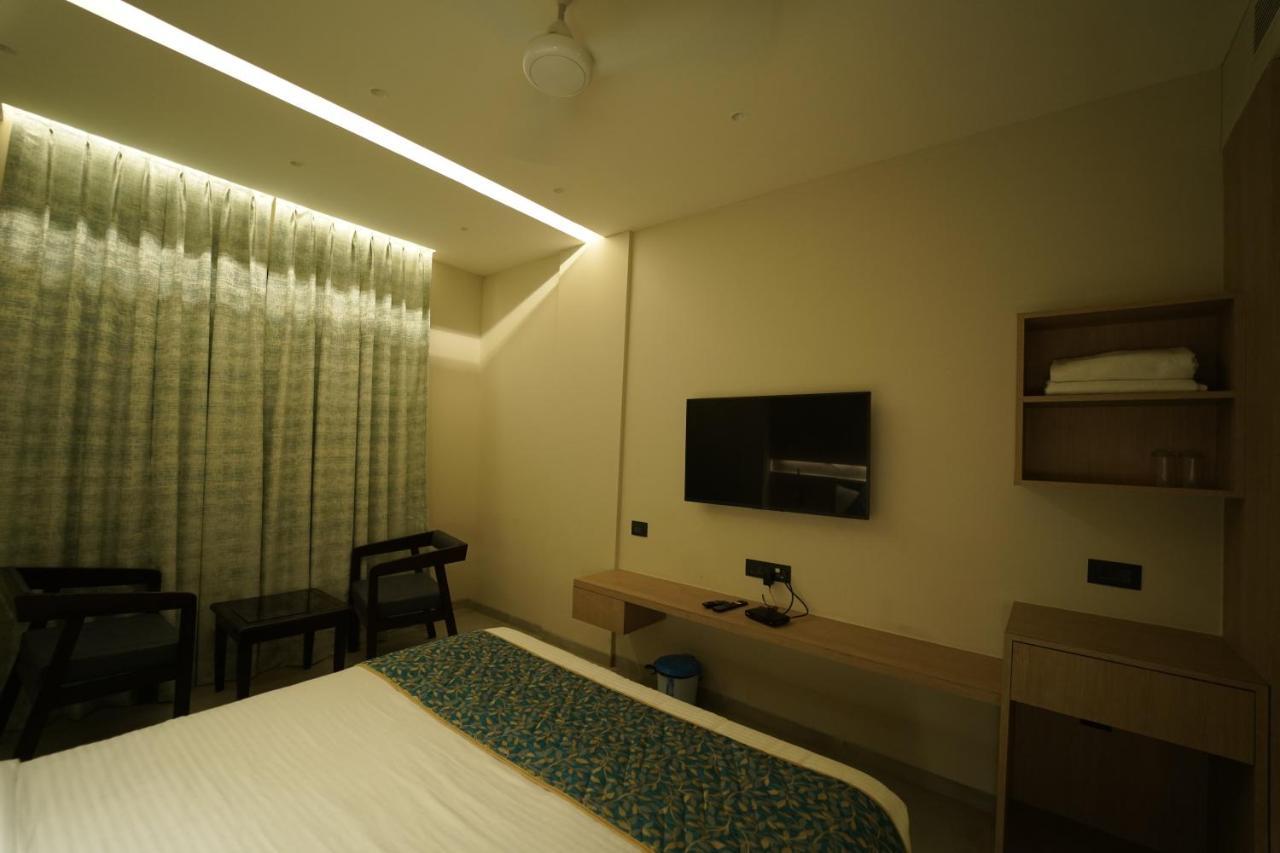 Hotel Laksh Rāipur Exterior foto